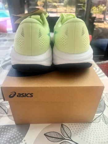 Used Asics Gel-Cumulus 28 bike — image 3 of 7