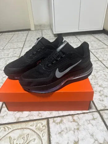Używany Nike Pegasus Running Shoes