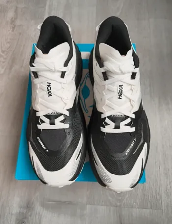 Used Hoka Speedgoat 7 bike — image 2 of 5