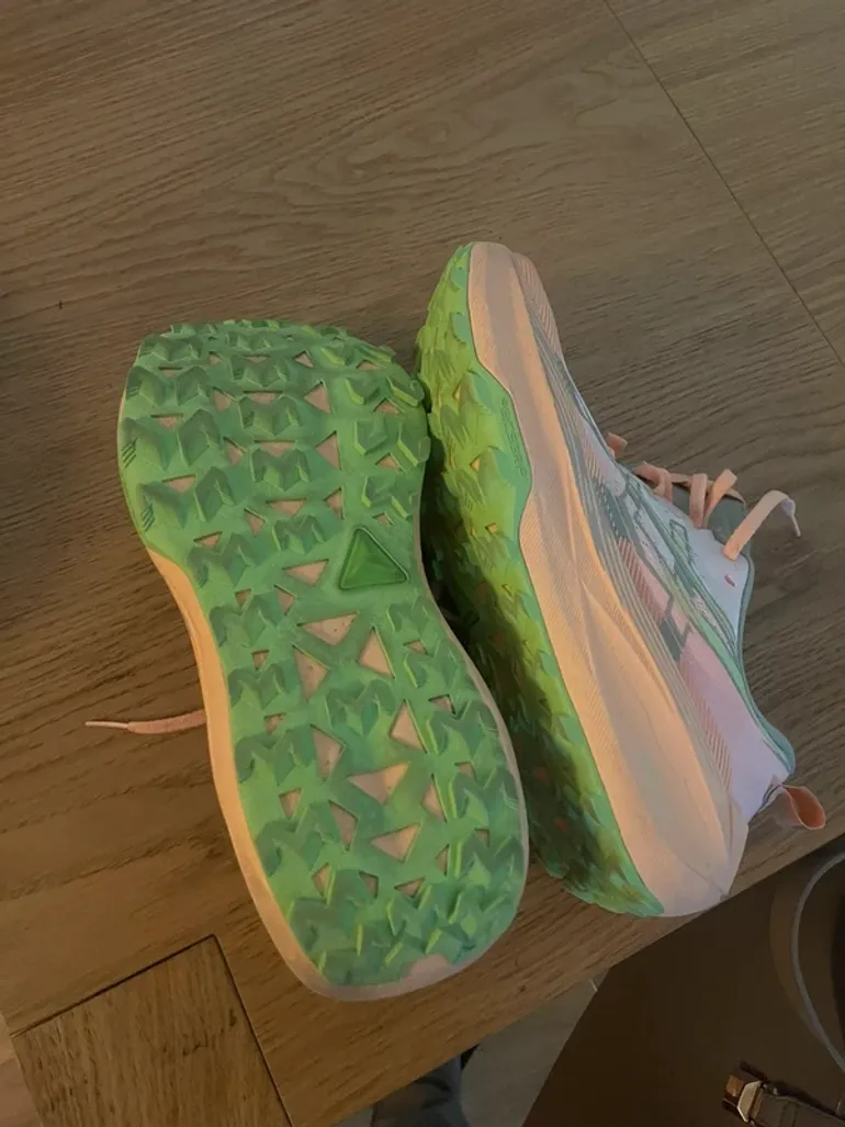 Asics Trabuco Max 5 bike d'occasion — image 3 sur 3