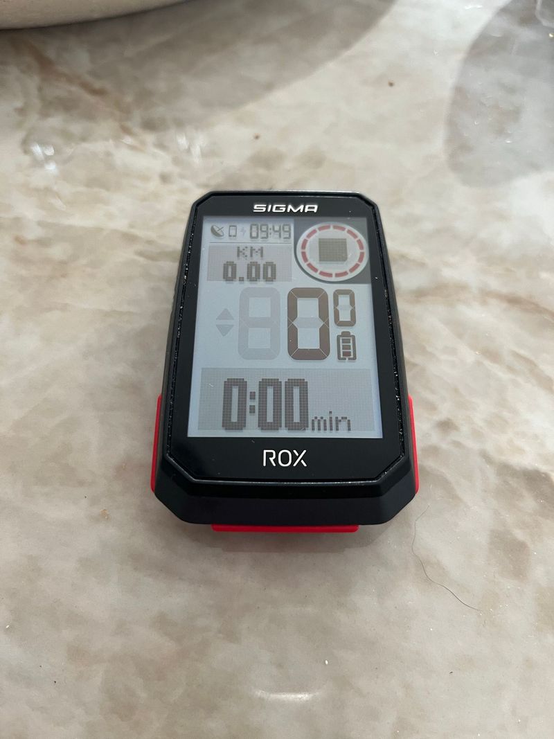 Used Sigma ROX 4.0 GPS Cycle Computer 2024 bike — image 2 of 4