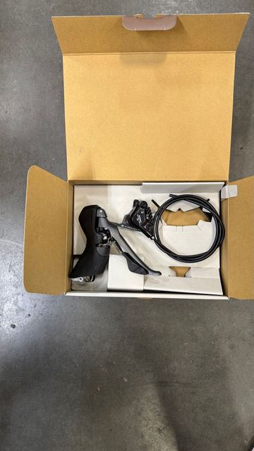 Used Shimano GRX ST-RX810L 2026 Brakes