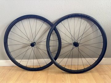 Used Roval Alpinist CL II Wheelset Wheels