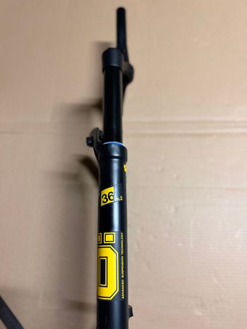 Öhlins RXF36 M2 Fork 2025 bike usato — immagine 3 di 6