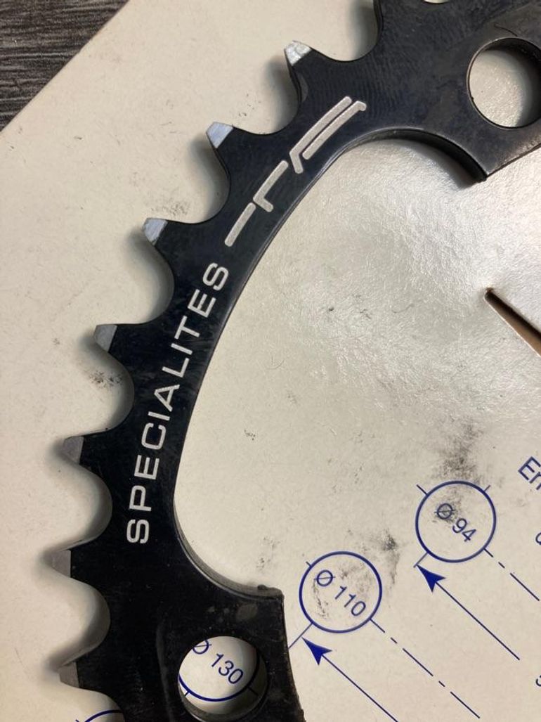 Used Spécialités T.A. Plateau Specialites TA 40 dents 130 mm 9-10 vitesses Alize bike — image 5 of 5