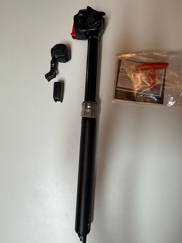 Brugt RockShox Reverb AXS 2025 bike — billede 1 af 6