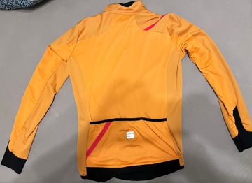 Used Sportful Fiandre Light NoRain Jacket bike — image 2 of 3