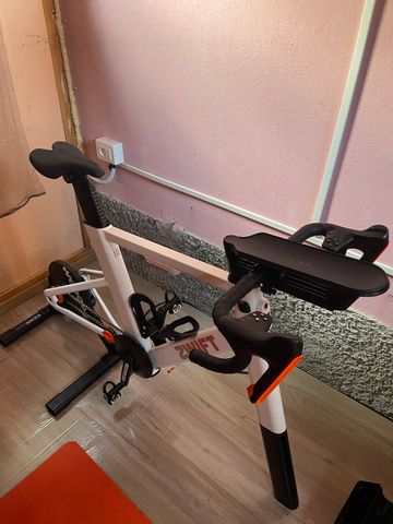 Brugt Wahoo KICKR CORE 2 Smart Trainer 2026 bike — billede 1 af 2