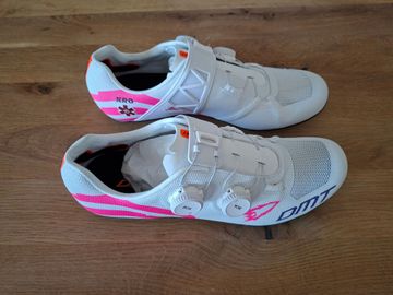 Używany Dmt KR0 Evo Superlight Unibet Rose Rockets Edition 2026 Cycling Shoes