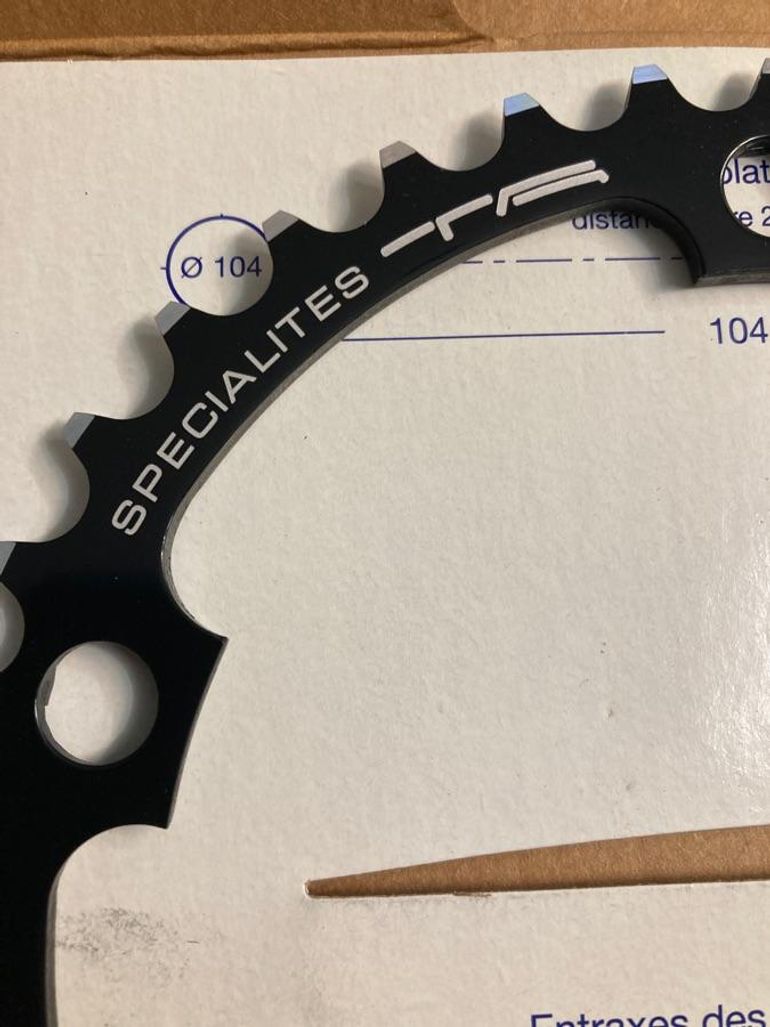 Used Spécialités T.A. Plateau Specialites TA 38 dents 130 mm 9-10 vitesses Alize bike — image 3 of 4
