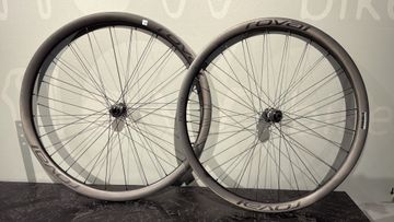Specialized Roval Terra CL Front Wheel 2024 Wheels d'occasion