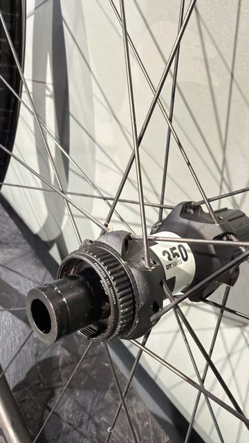 Brugt Specialized Roval Terra CL Front Wheel 2024 bike — billede 6 af 7