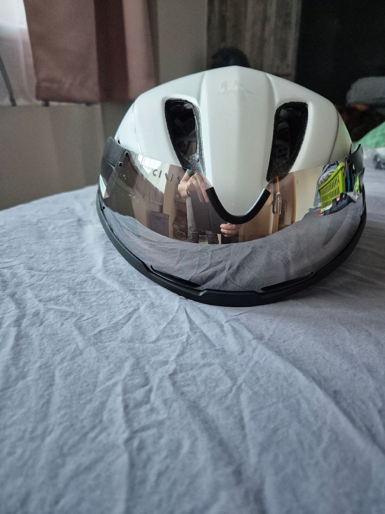 Gebrauchtes Giro Vanquish MIPS Helmet 2023 bike — Bild 2 von 10