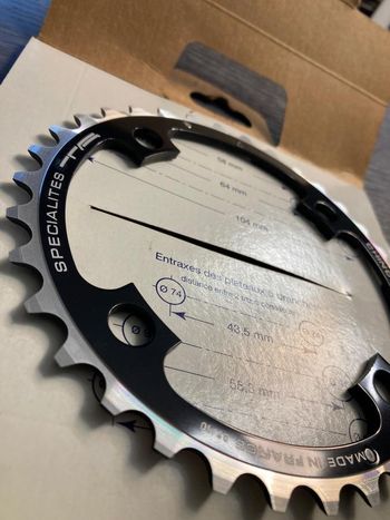 Used Spécialités T.A. Plateau Specialites TA 34 dents 104 mm 9 vitesses Chinook bike — image 4 of 4