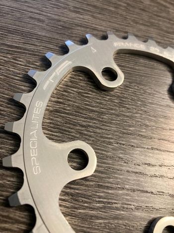 Used Spécialités T.A. Plateau Specialites TA 30 dents 74 mm 9 vitesses Zelito bike — image 2 of 4