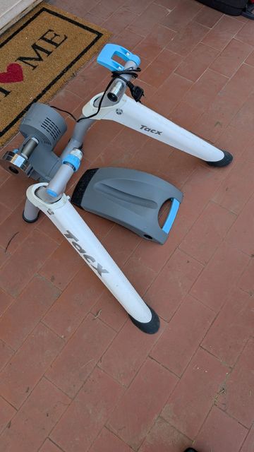 Käytetty Tacx Rollers/Trainer Cycling Accessories