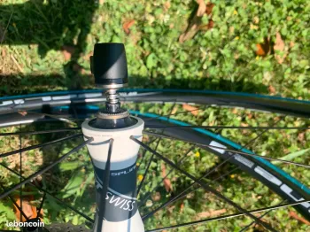 Gebrauchtes Dt Swiss RC28 SPLINE bike — Bild 9 von 9