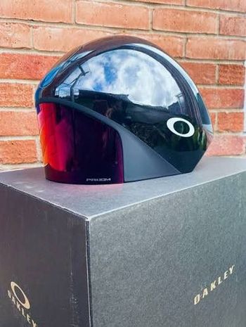 Gebrauchtes Oakley Velo TT Helmet 2026 Cycling Accessories