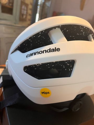 Gebrauchtes Cannondale tract mountain helmet bike — Bild 5 von 8