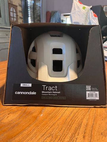 Gebrauchtes Cannondale tract mountain helmet bike — Bild 8 von 8