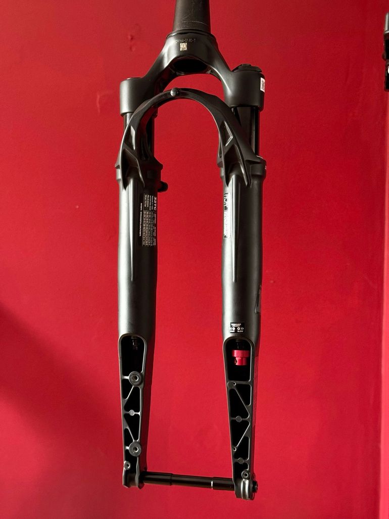 Brugt Fox 32 Taper-Cast Performance Elite 700c 2024 bike — billede 4 af 8