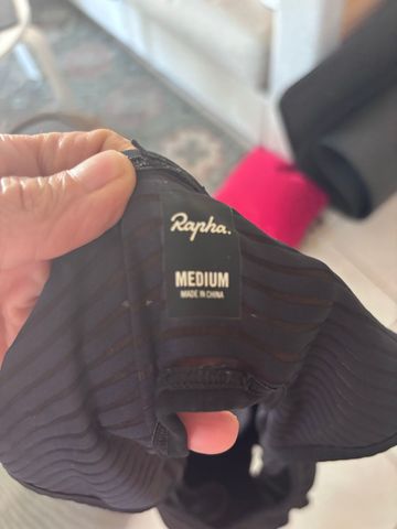 Used Rapha Brevet Bib Shorts 2025 bike — image 3 of 4