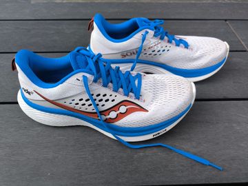 Used Saucony Ride 17 Running Shoes