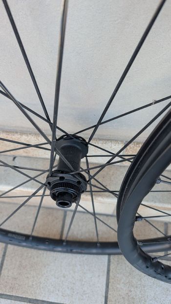 Mavic Allroad SL 25 Hookless 2025 bike de segunda mano — imagen 5 de 6