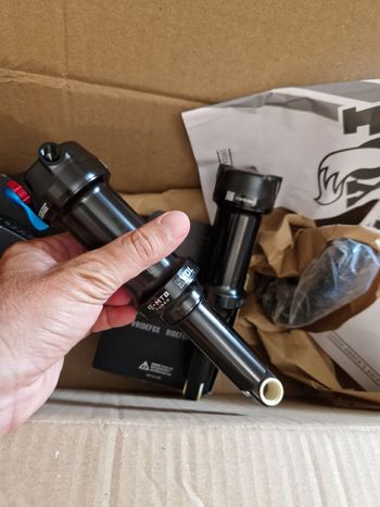 Fox Float DPS Performance Trunnion 2026 bike d'occasion — image 11 sur 21