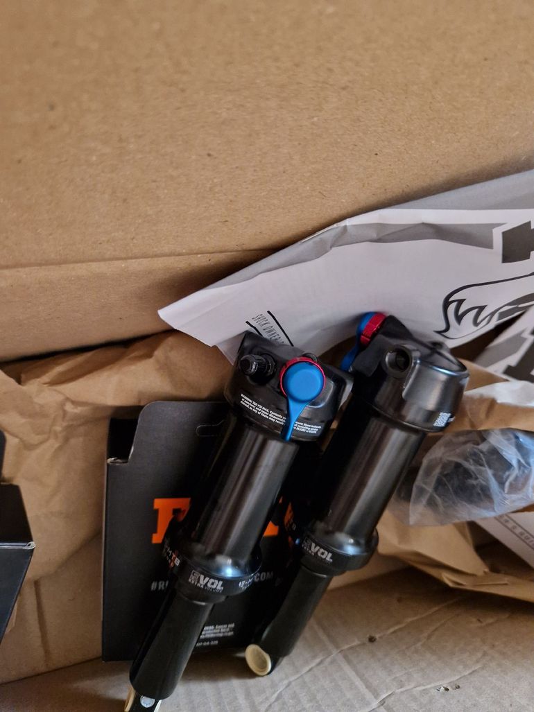 Fox Float DPS Performance Trunnion 2026 bike d'occasion — image 15 sur 21