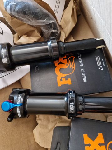 Fox Float DPS Performance Trunnion 2026 Rear Suspension d'occasion