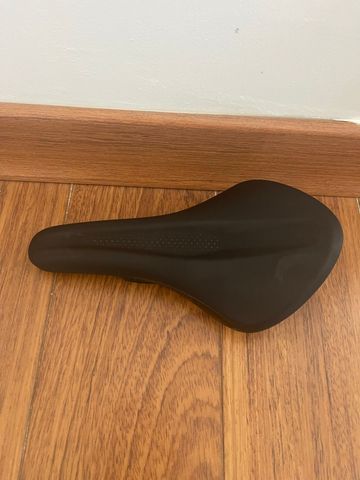 Použité Fizik Aliante R5 2025 Saddles & Seatposts