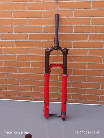 Brugt Marzocchi Bomber Z2 2026 bike — billede 38 af 41