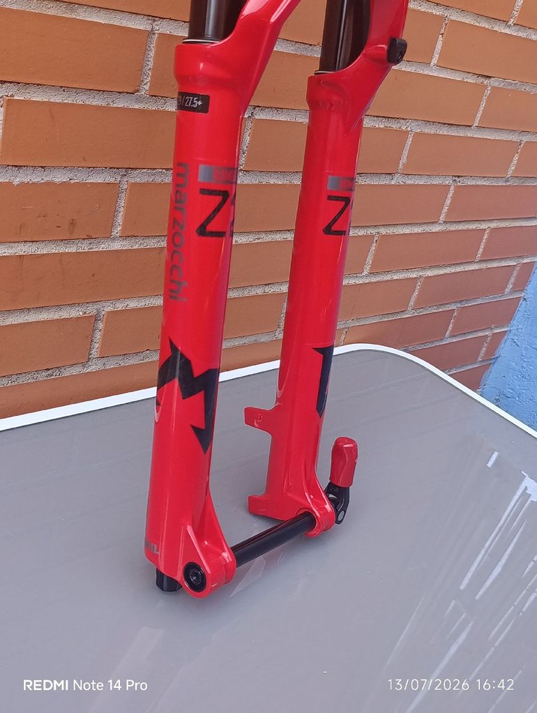 Brugt Marzocchi Bomber Z2 2026 bike — billede 18 af 41