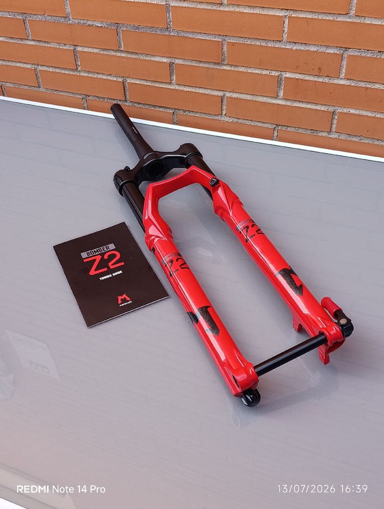 Brugt Marzocchi Bomber Z2 2026 bike — billede 31 af 41