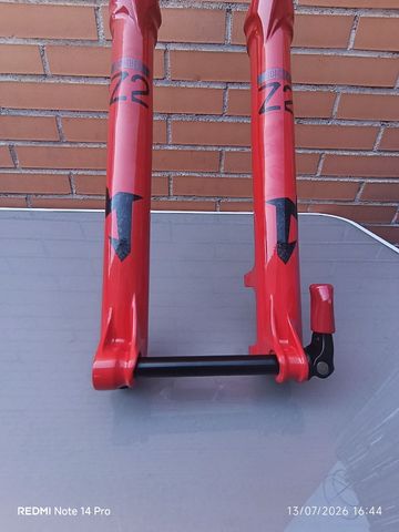 Brugt Marzocchi Bomber Z2 2026 bike — billede 39 af 41