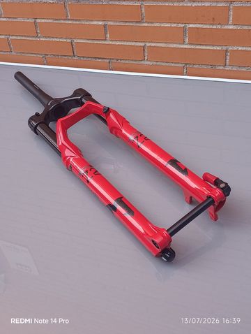 Brugt Marzocchi Bomber Z2 2026 bike — billede 23 af 41