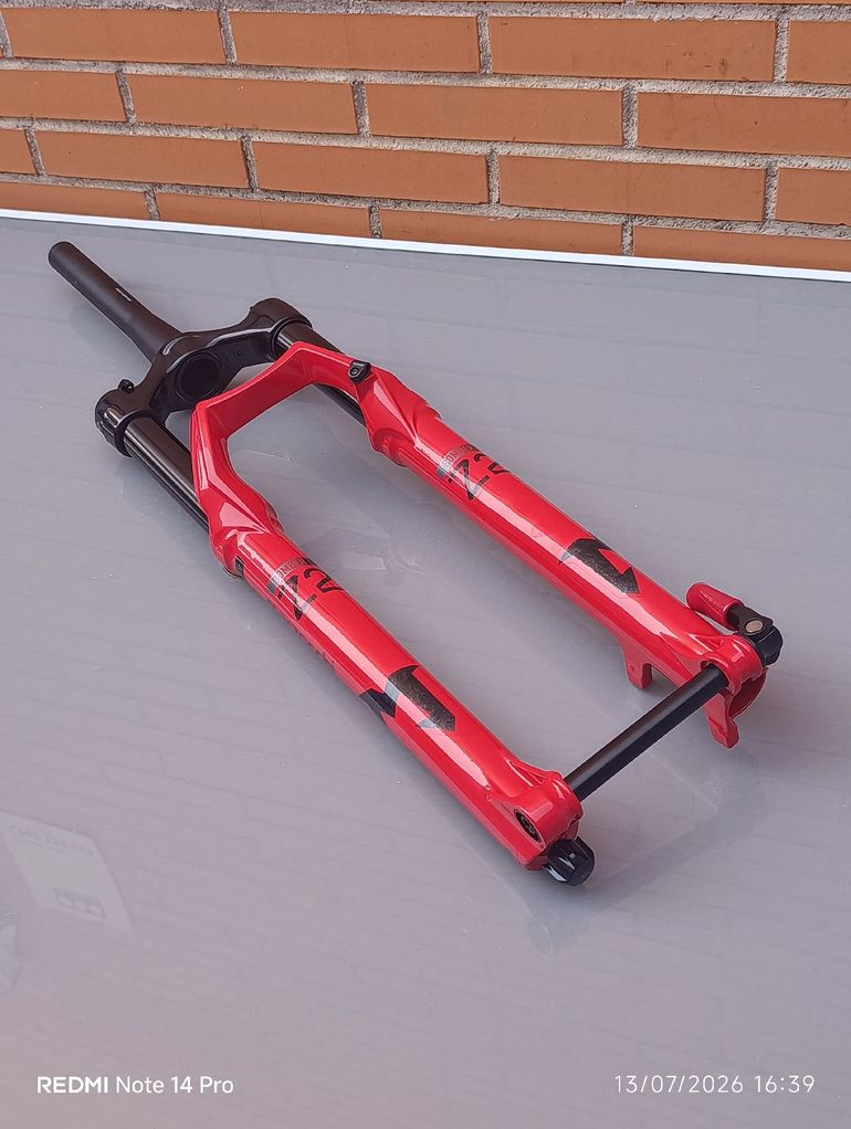 Brugt Marzocchi Bomber Z2 2026 bike — billede 23 af 41