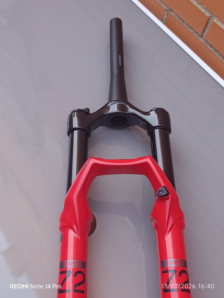 Brugt Marzocchi Bomber Z2 2026 bike — billede 26 af 41