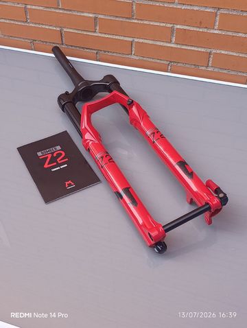Used Marzocchi Bomber Z2 2026 Fork