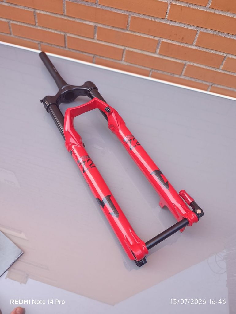 Brugt Marzocchi Bomber Z2 2026 bike — billede 14 af 41