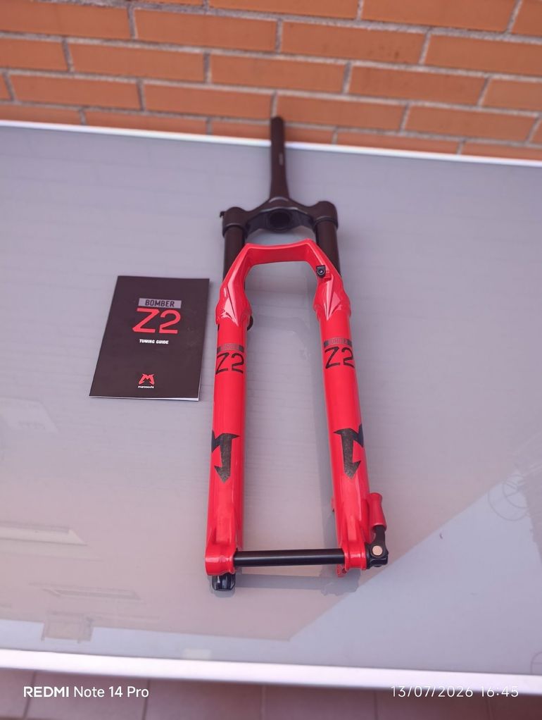 Brugt Marzocchi Bomber Z2 2026 bike — billede 9 af 41