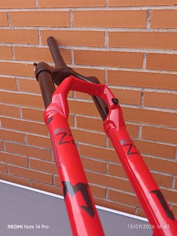 Brugt Marzocchi Bomber Z2 2026 bike — billede 36 af 41
