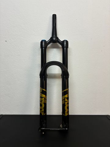 Käytetty Fox 38 Performance Fork 2023 bike — kuva 2 / 12