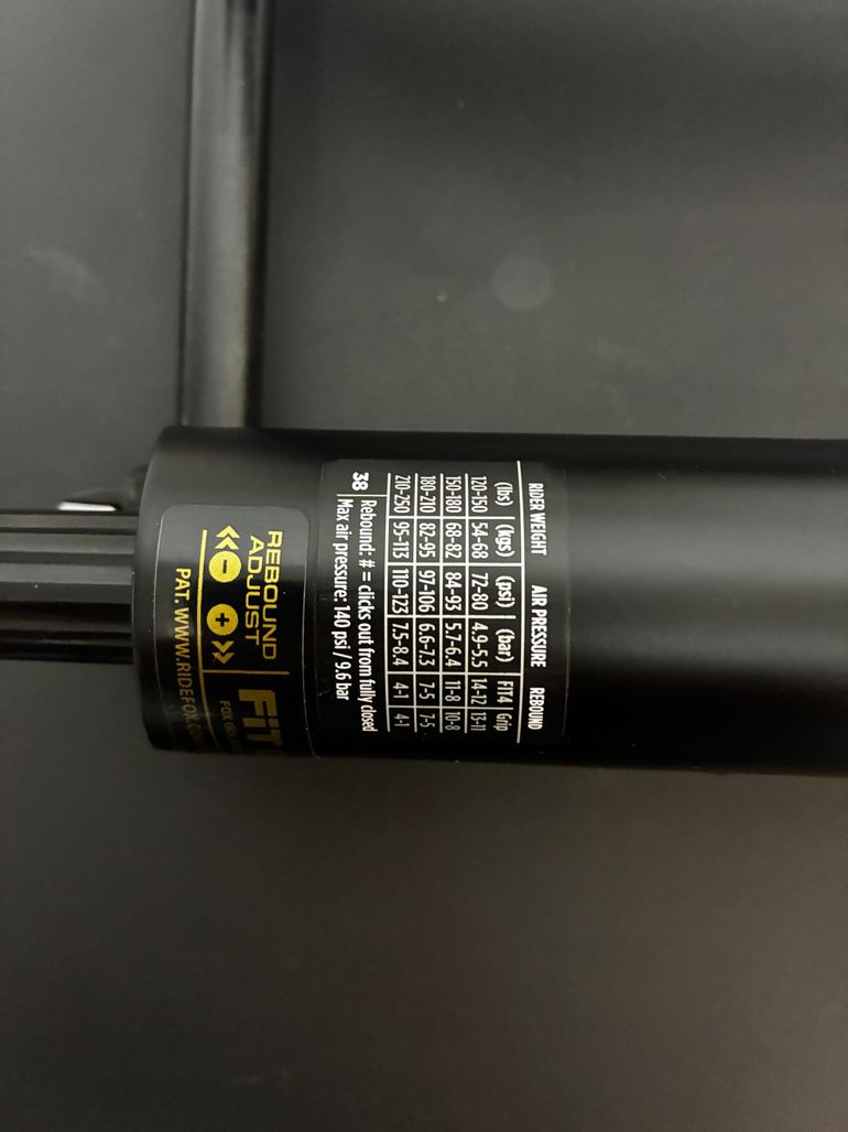 Brugt Fox 38 Performance Fork 2023 bike — billede 4 af 12