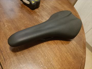 Brugt Bontrager Saddle bike — billede 2 af 4