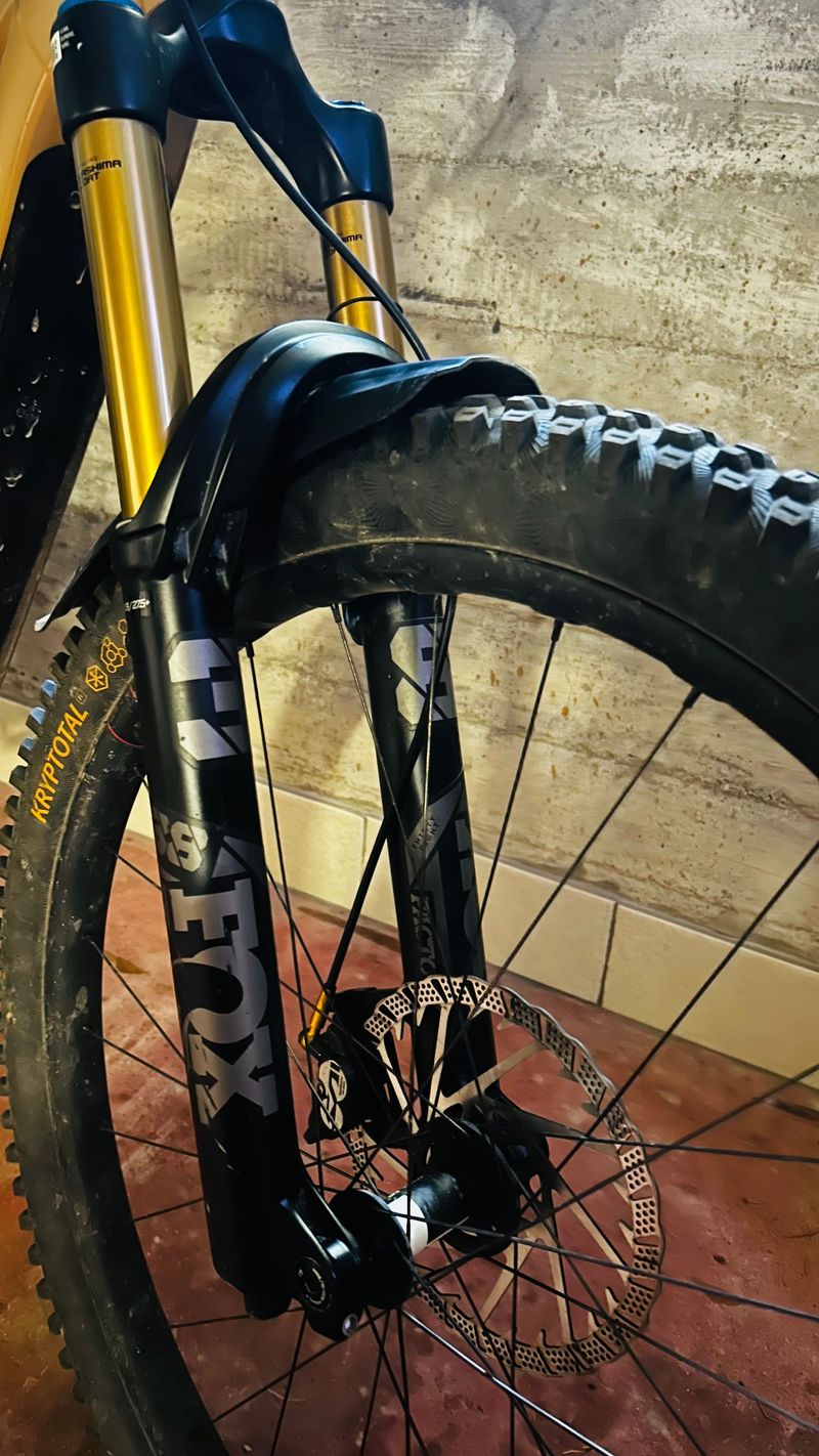Käytetty Fox 38 Factory Grip 2 Fork Kashima 2025 Fork