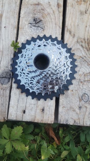Used Sram Force Cassette 12V 10-33 XDR 2025 Drivetrain & Pedals