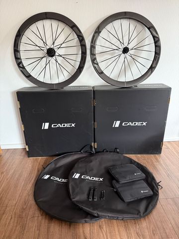Gebrauchtes Cadex 50 Ultra Disc Tubeless Shimano HG 2023 Wheels