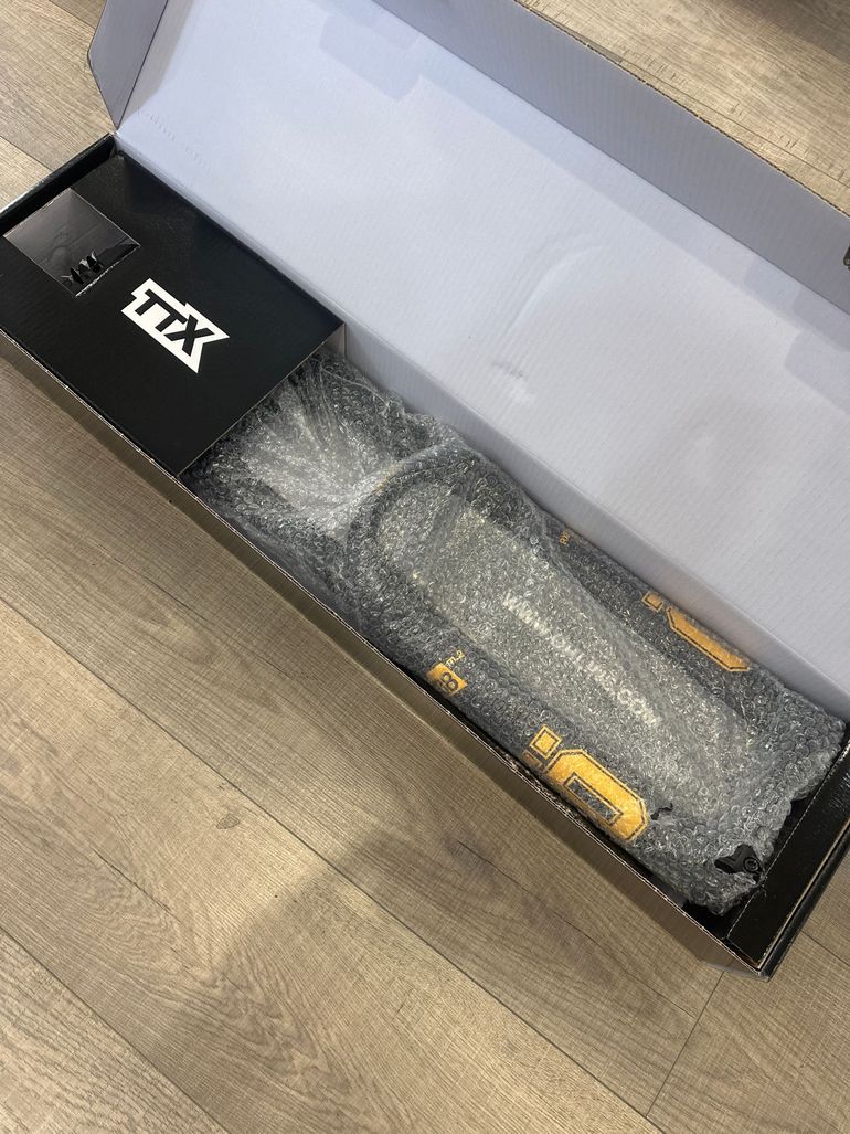 Brugt Öhlins RXF38 M2 2026 bike — billede 5 af 5